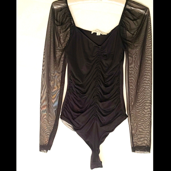 NWT - BLACK RUCHED BODYSUIT - JUNIOR'S LARGE - Picture 1 of 10